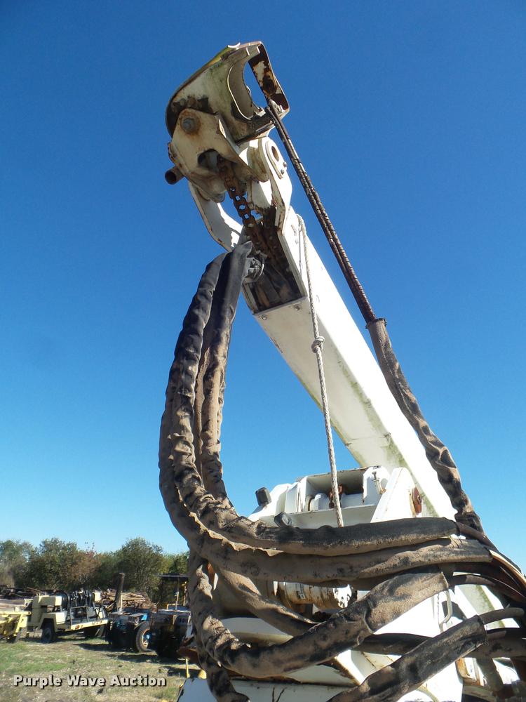 image for item DA5135 2000 Versalift VN50J boom