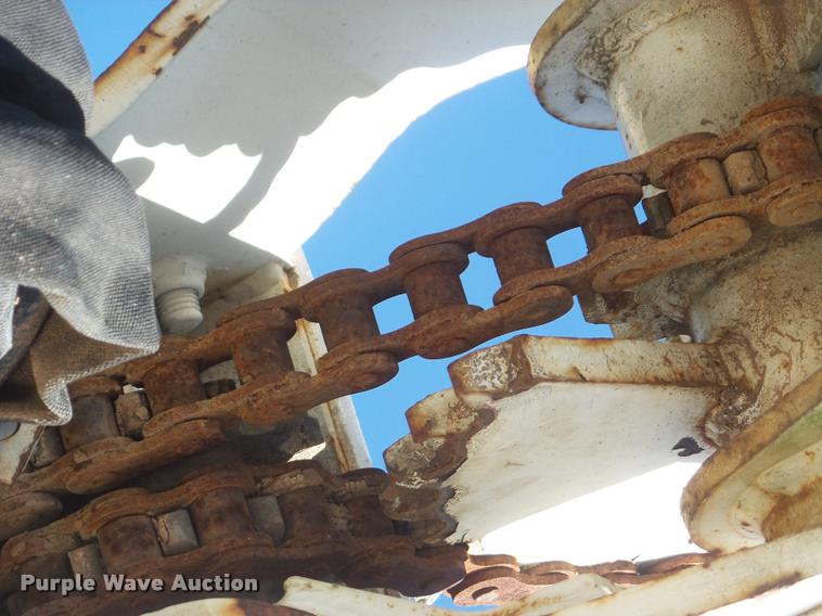 image for item DA5135 2000 Versalift VN50J boom