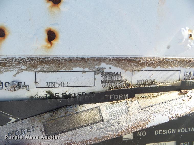 image for item DA5135 2000 Versalift VN50J boom