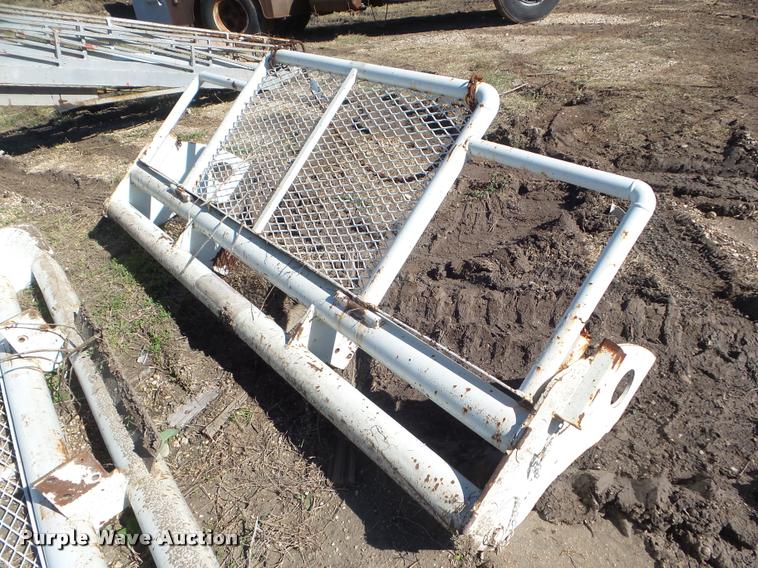 image for item DA5138 Steel semi truck grill guard