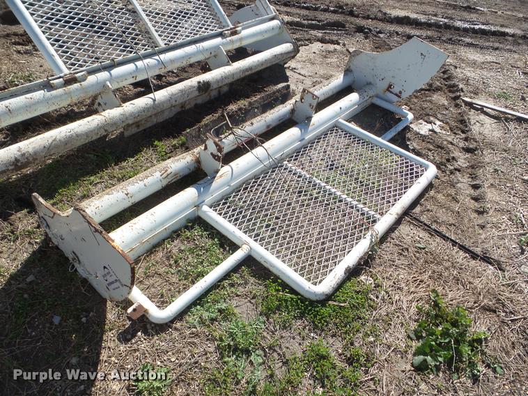 image for item DA5139 Steel semi truck grill guard