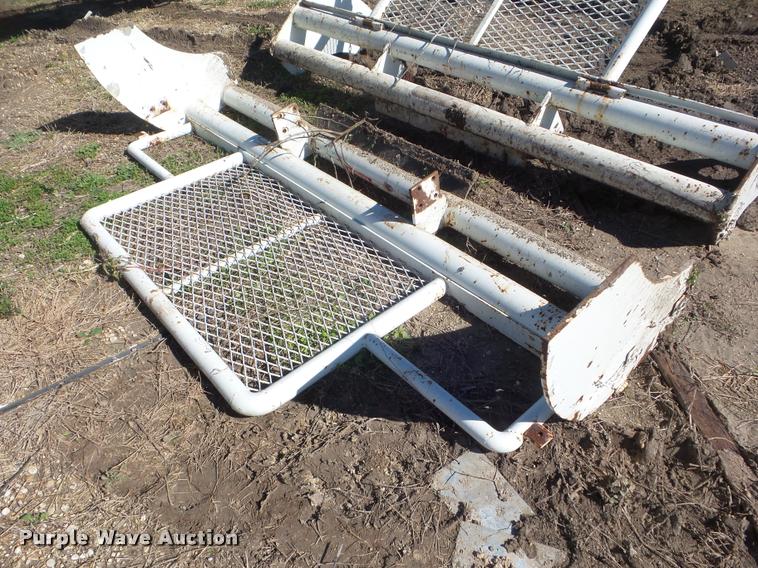 image for item DA5139 Steel semi truck grill guard