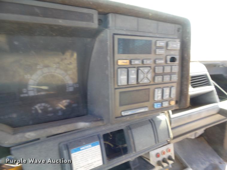 image for item DA5143 1995 GMC TopKick ladder truck