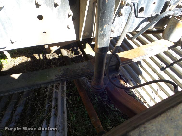 image for item DA5143 1995 GMC TopKick ladder truck