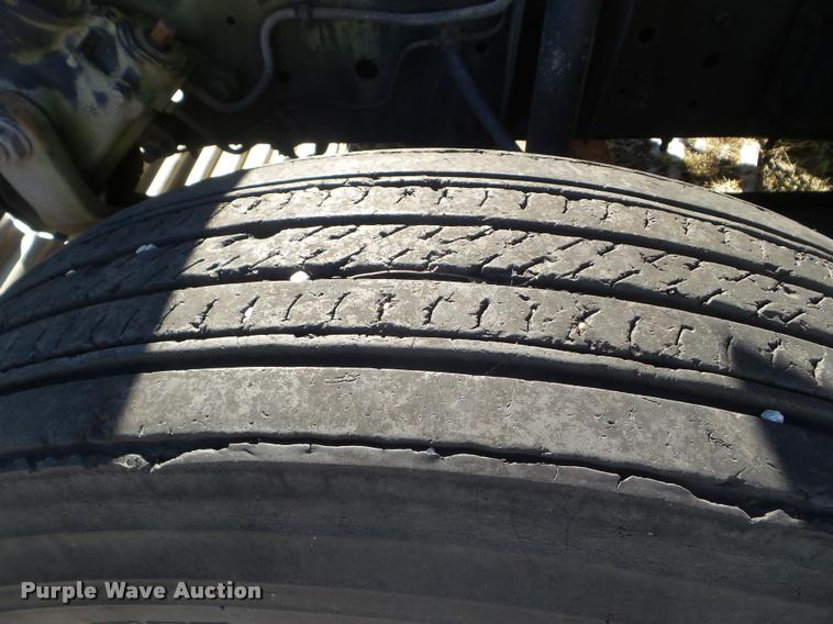 image for item DA5143 1995 GMC TopKick ladder truck