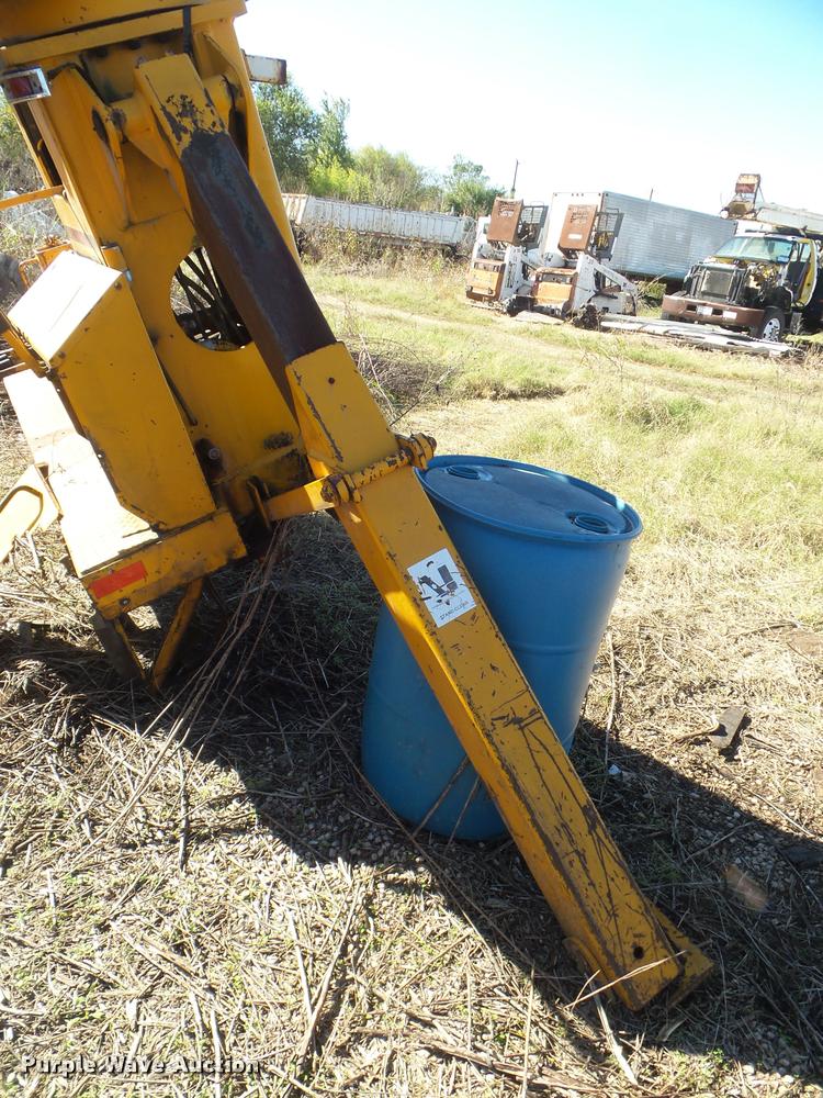 image for item DA5144 Telelect 1041 digger derrick attachment