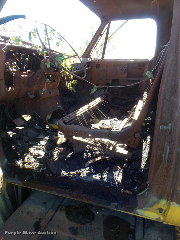 image for item DA5147 1985 Chevrolet Kodiak 70 bucket truck