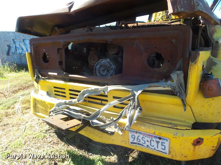 image for item DA5147 1985 Chevrolet Kodiak 70 bucket truck
