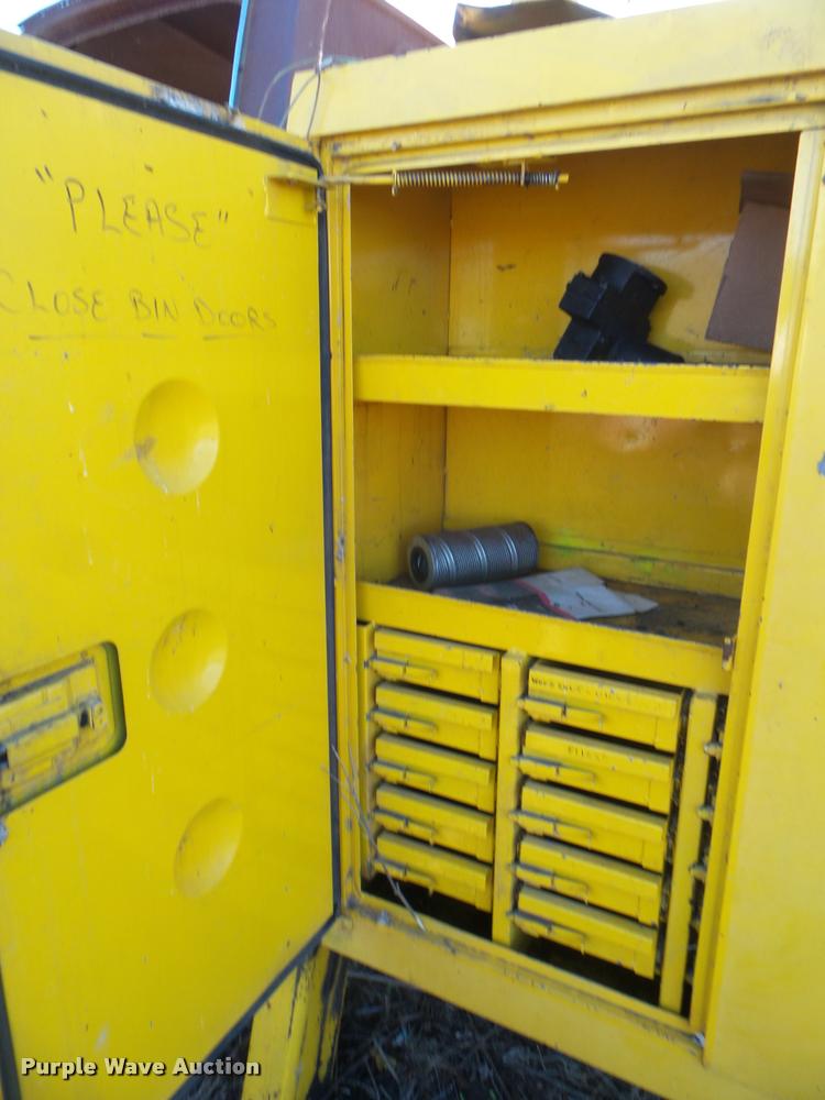 image for item DA5147 1985 Chevrolet Kodiak 70 bucket truck