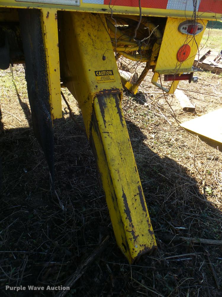 image for item DA5147 1985 Chevrolet Kodiak 70 bucket truck