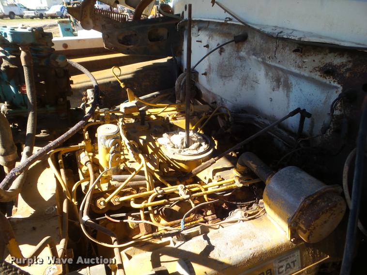 image for item DA5149 1976 Ford F700 winch truck