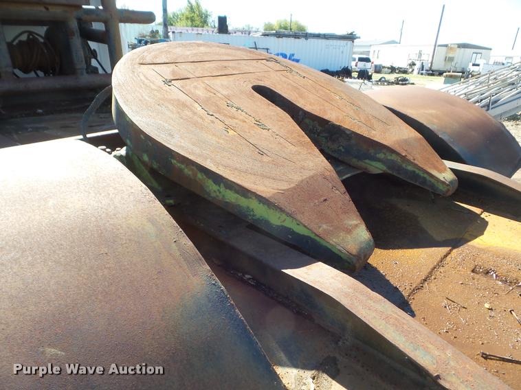 image for item DA5149 1976 Ford F700 winch truck