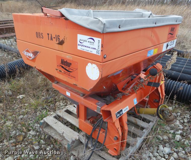 image for item DA5168 Kuhn MDS 65 spreader