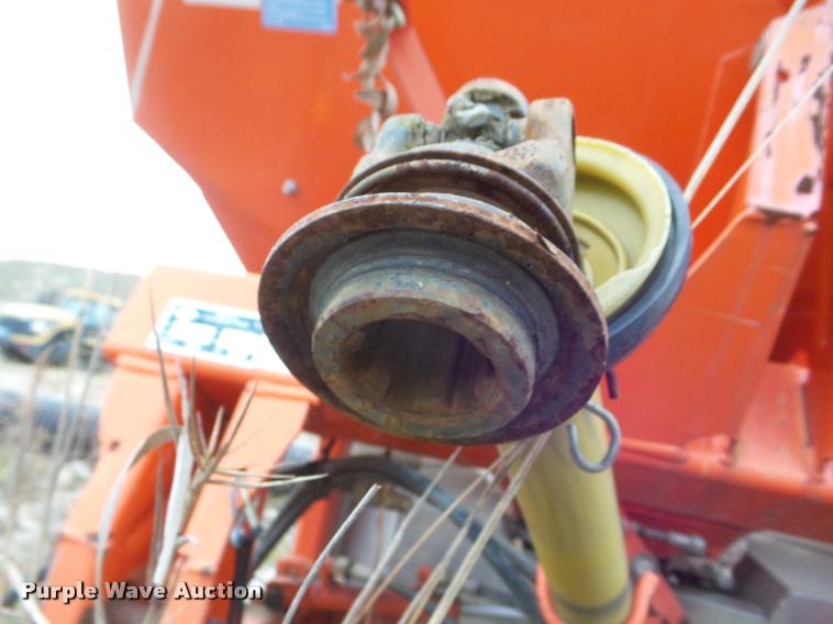 image for item DA5168 Kuhn MDS 65 spreader