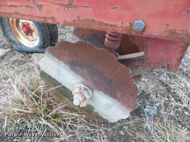 image for item DA5169 2007 Case IH 6000 crimper