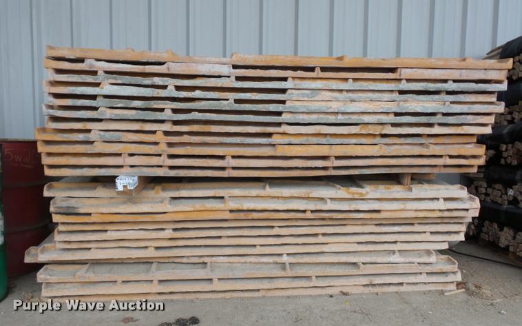 image for item DA5758 (22) concrete forms