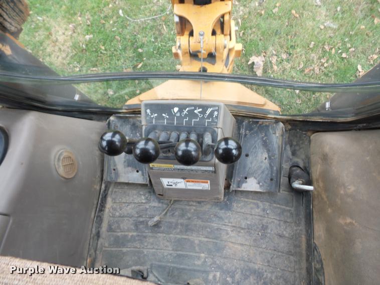 image for item DA5769 2012 Case 580 Super N backhoe