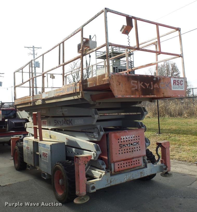 image for item DA5777 Skyjack SJ9250 scissor lift