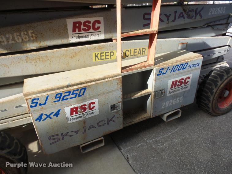 image for item DA5777 Skyjack SJ9250 scissor lift