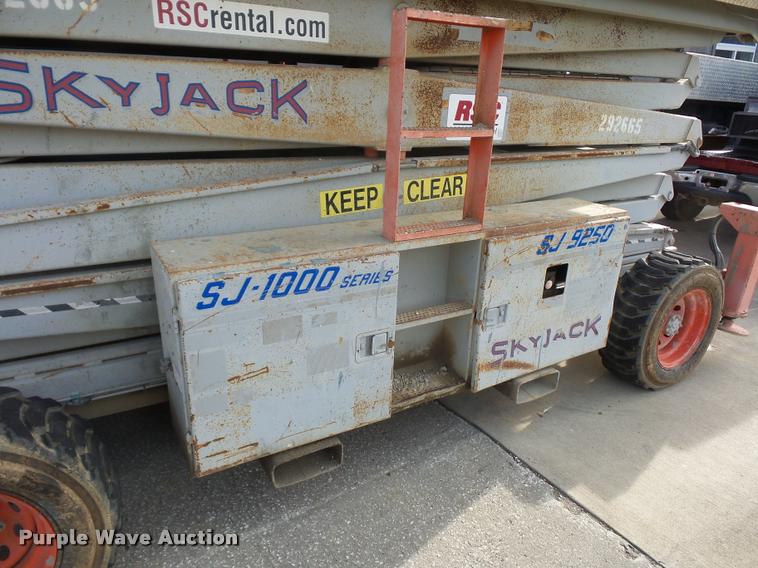image for item DA5777 Skyjack SJ9250 scissor lift