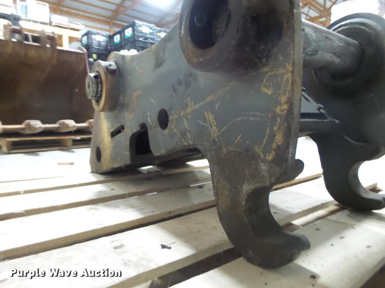 image for item DA9292 Volvo excavator quick attach bracket