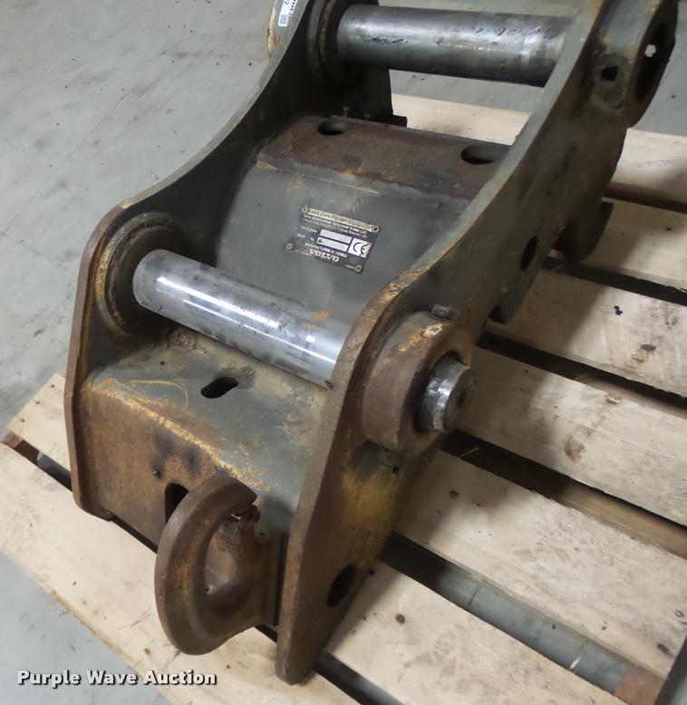 image for item DA9292 Volvo excavator quick attach bracket