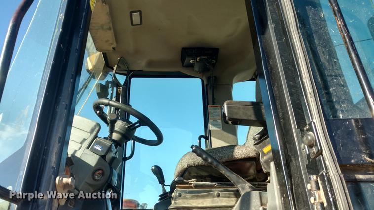 image for item DB0779 2003 Caterpillar 938G wheel loader