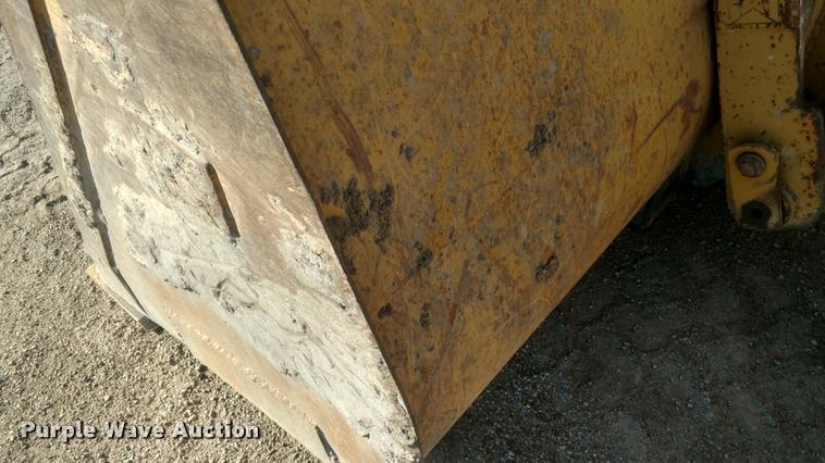 image for item DB0779 2003 Caterpillar 938G wheel loader