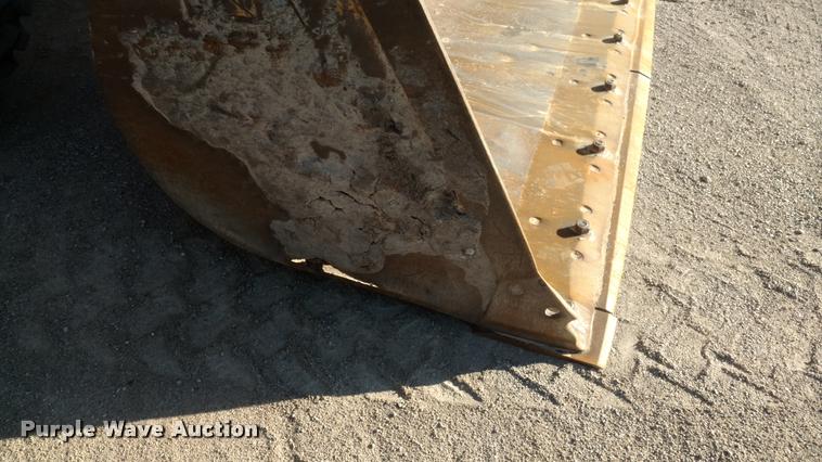 image for item DB0779 2003 Caterpillar 938G wheel loader