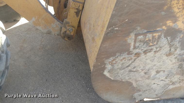 image for item DB0779 2003 Caterpillar 938G wheel loader