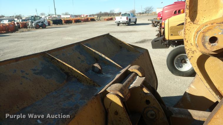 image for item DB0779 2003 Caterpillar 938G wheel loader
