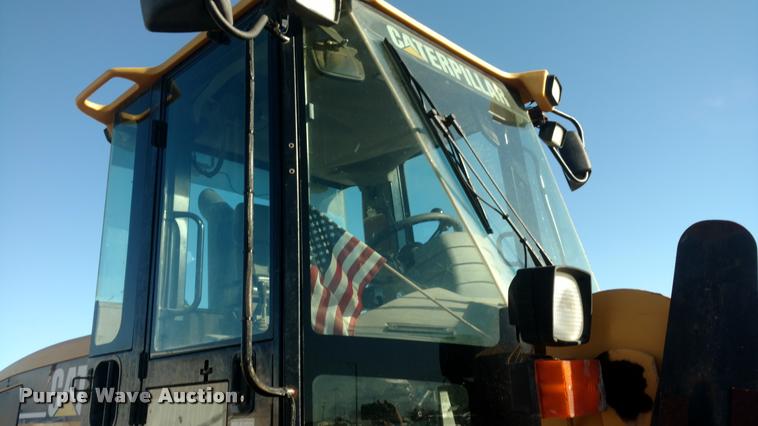 image for item DB0779 2003 Caterpillar 938G wheel loader