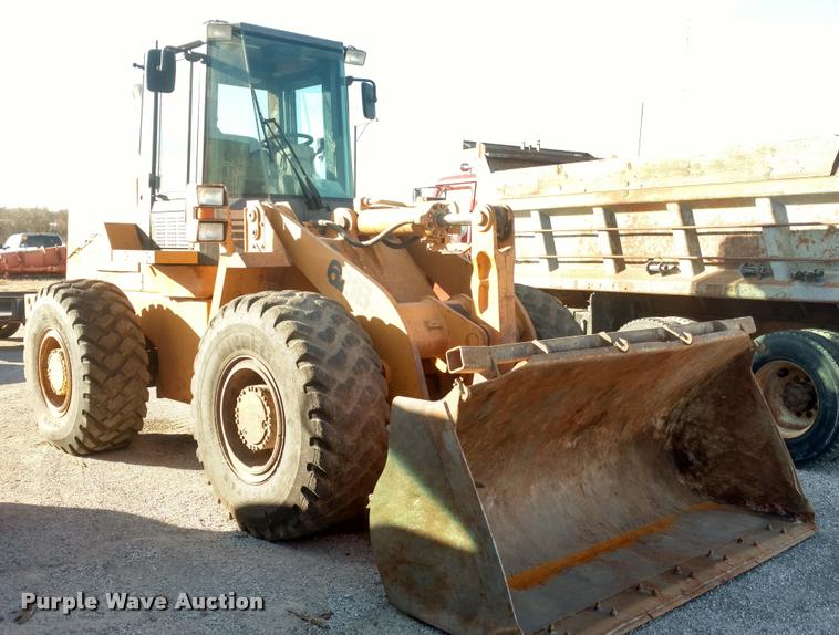 image for item DB0784 1999 Case 621B wheel loader