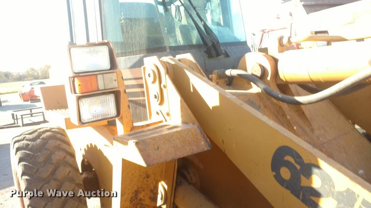 image for item DB0784 1999 Case 621B wheel loader