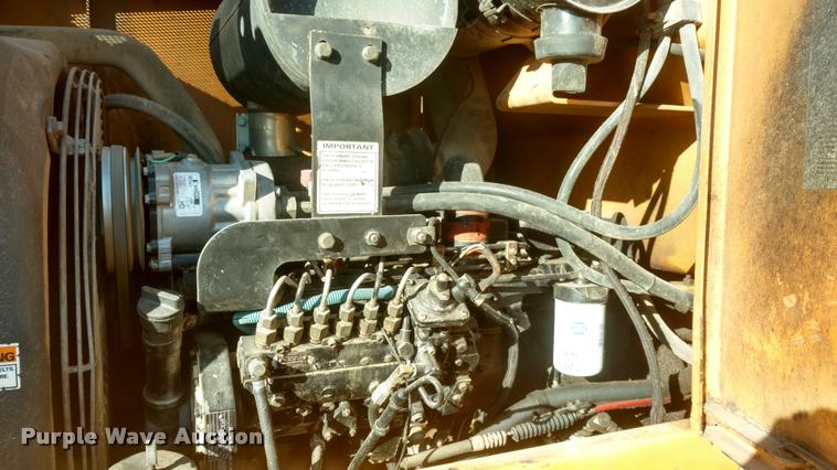 image for item DB0784 1999 Case 621B wheel loader