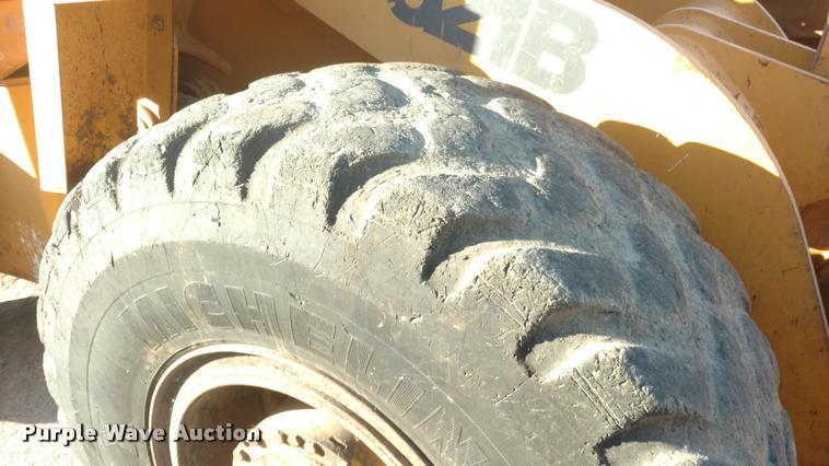 image for item DB0784 1999 Case 621B wheel loader