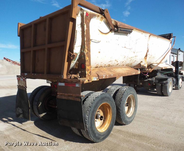 image for item DB2772 1996 Reliance barrel end dump trailer