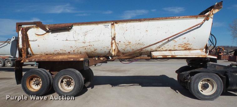 image for item DB2772 1996 Reliance barrel end dump trailer