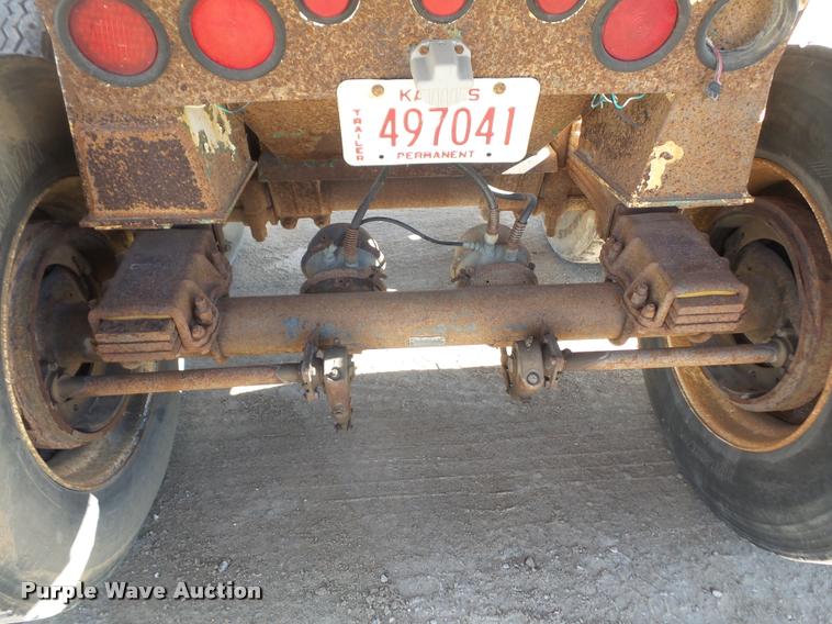 image for item DB2772 1996 Reliance barrel end dump trailer