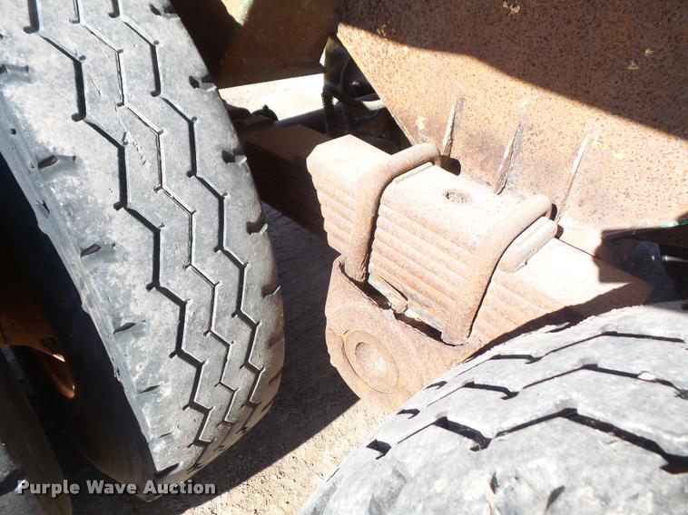 image for item DB2772 1996 Reliance barrel end dump trailer