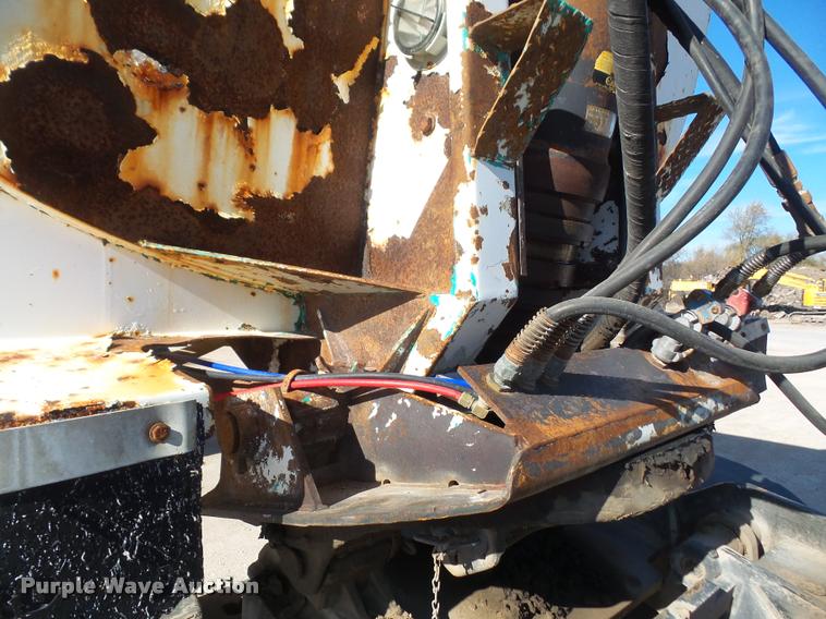 image for item DB2772 1996 Reliance barrel end dump trailer