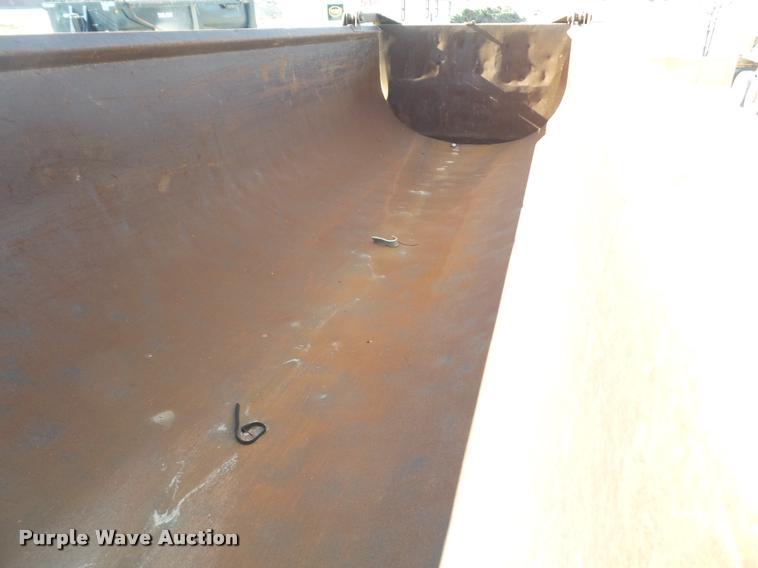 image for item DB2772 1996 Reliance barrel end dump trailer