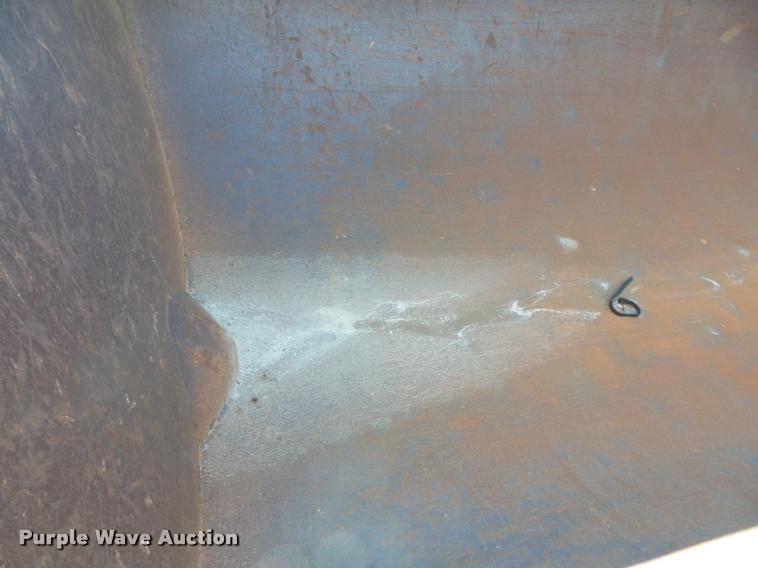 image for item DB2772 1996 Reliance barrel end dump trailer