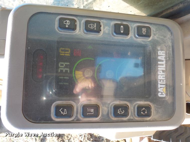 image for item DB2775 2000 Caterpillar 318B L excavator