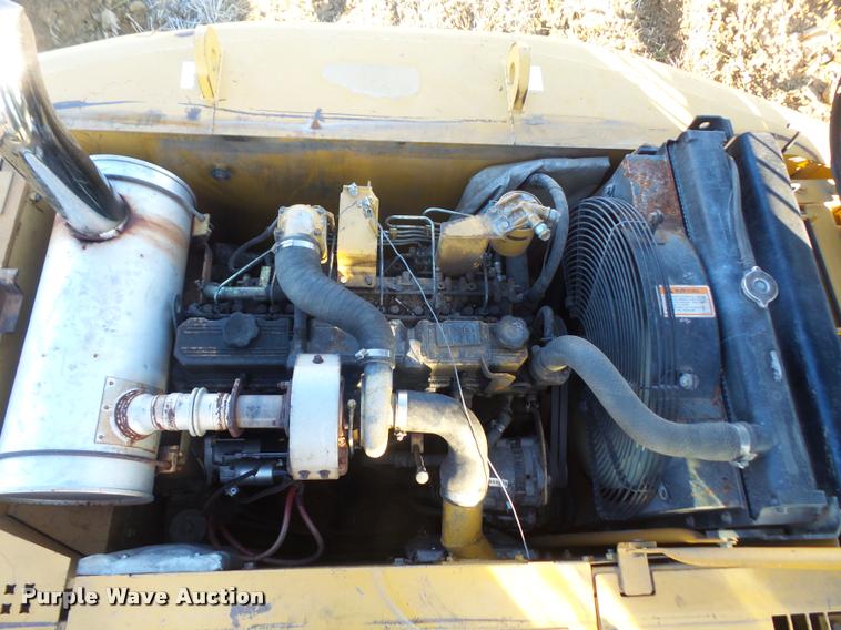 image for item DB2775 2000 Caterpillar 318B L excavator