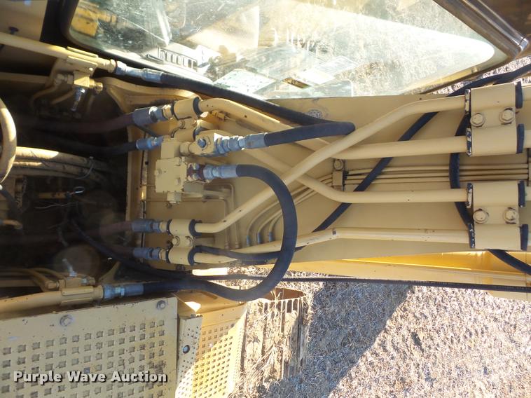 image for item DB2775 2000 Caterpillar 318B L excavator