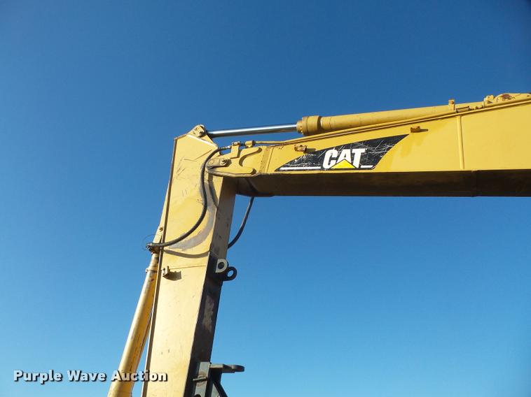 image for item DB2775 2000 Caterpillar 318B L excavator