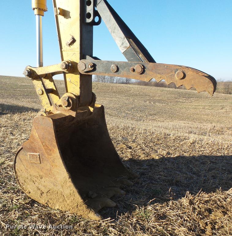 image for item DB2775 2000 Caterpillar 318B L excavator