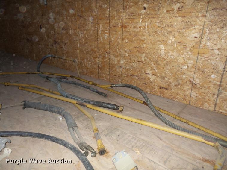 image for item DB2775 2000 Caterpillar 318B L excavator