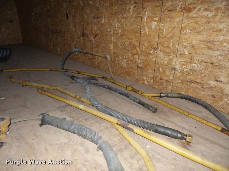 image for item DB2775 2000 Caterpillar 318B L excavator